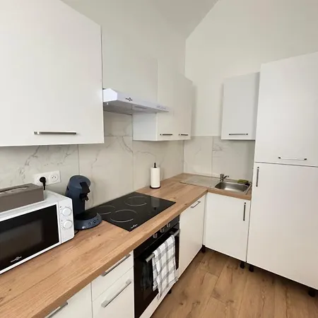 Soh Rent 3 Tv Wifi Apartman *