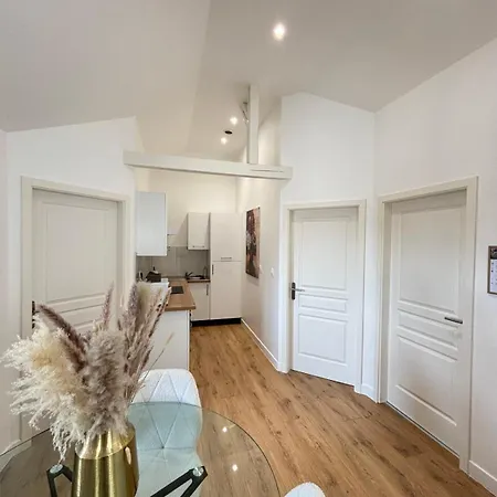 Soh Rent 3 Tv Wifi アパート シルティグアイム