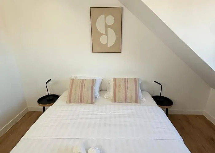 Apartman Soh Rent 3 Tv Wifi *